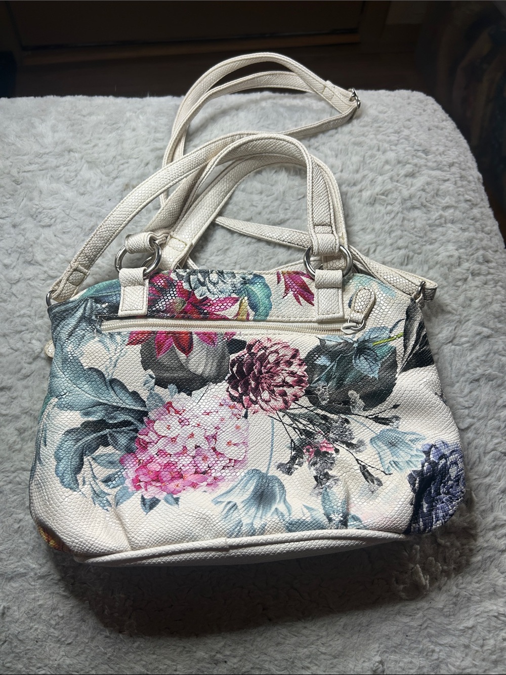 White Floral Shoulder Satchel with Removable Strap - Picture 2 of 4